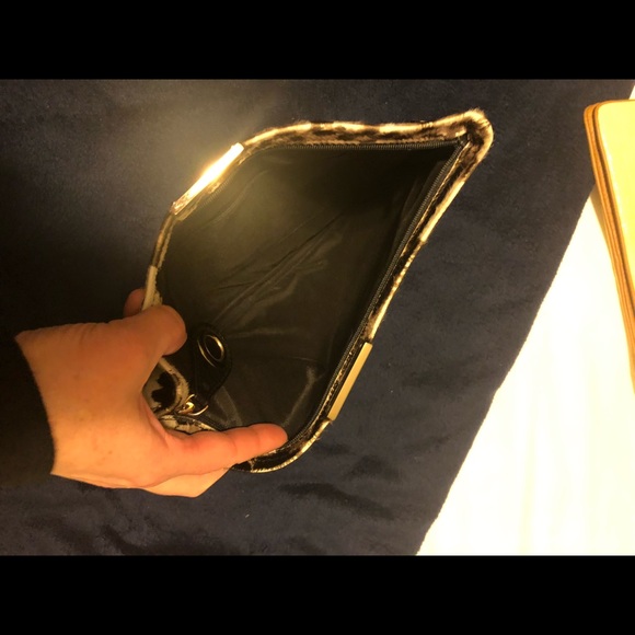 Jimmy Choo clutch. - Picture 4 of 7